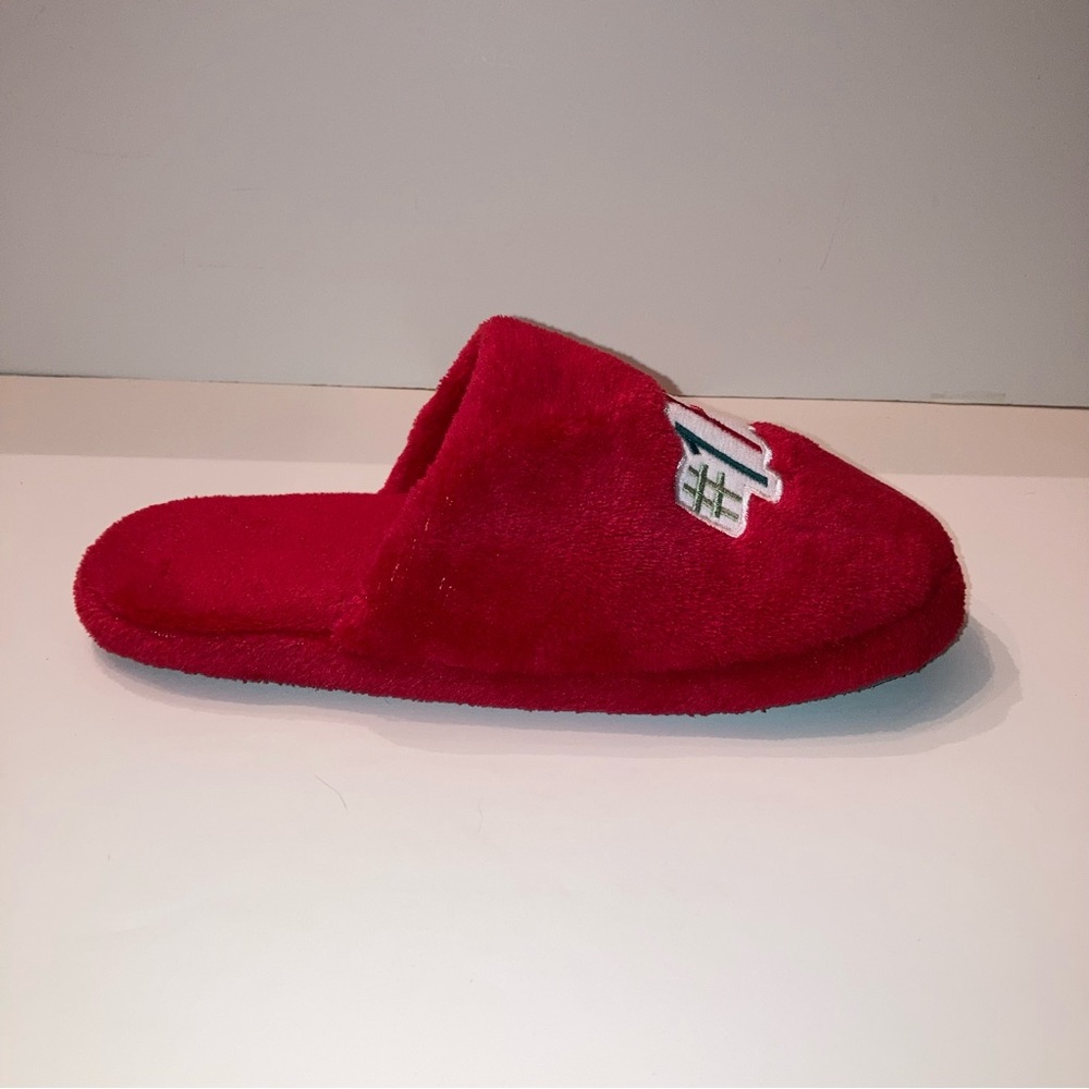 NEW Hallmark Red Women's Slippers Cozy Christmas Holiday Shoes 7 - Picture 9 of 16